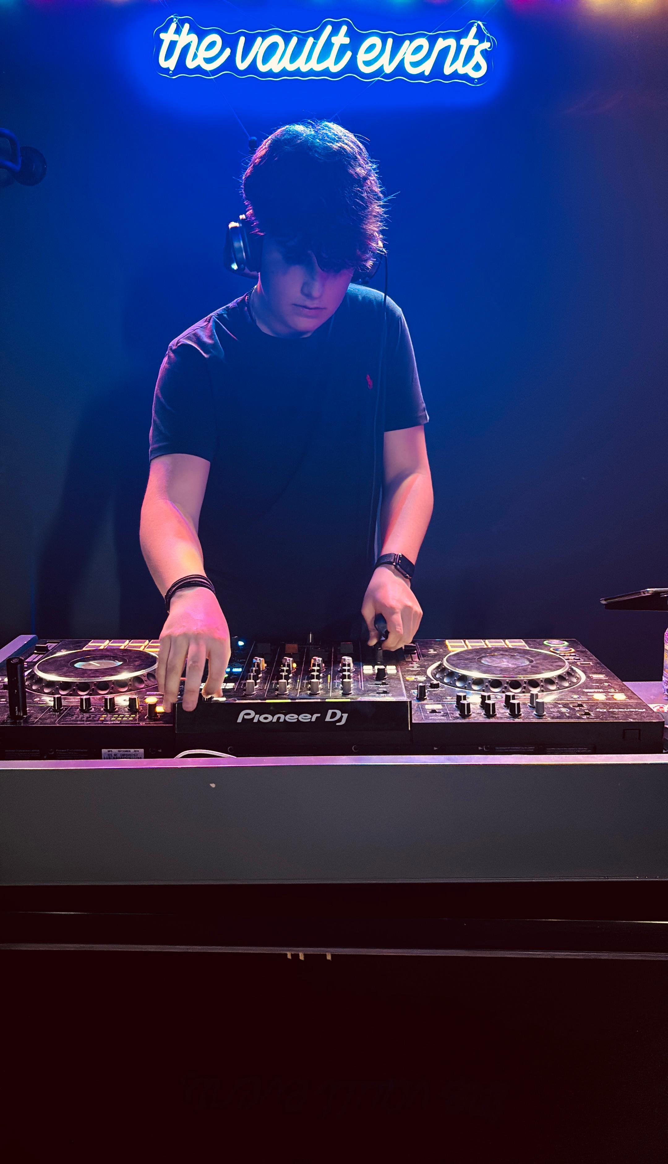 Logo The Vault Events